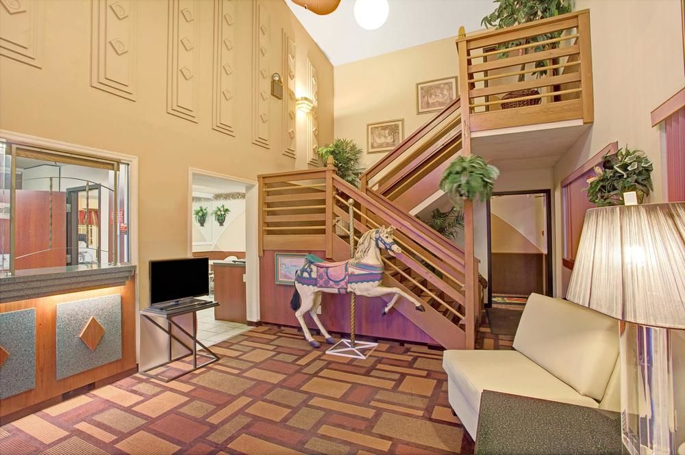 Super 8 Wentzville - photo 12