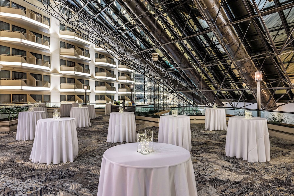 DoubleTree by Hilton Hotel Newark Airport - photo 66