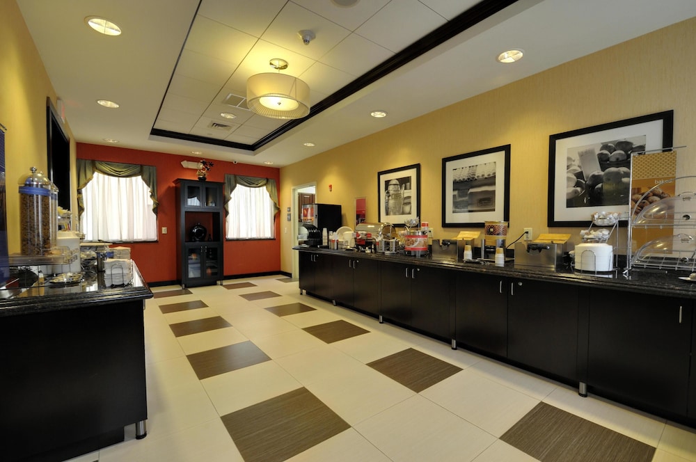 Hampton Inn Jericho Westbury - photo 62