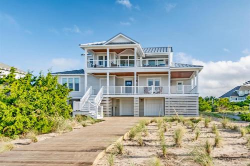 Fish Bowl in Southport, United States