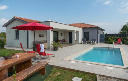 2 Bedroom Pet Friendly Home In Barban — 4-Star Luxury Hotel in Barban, Croatia