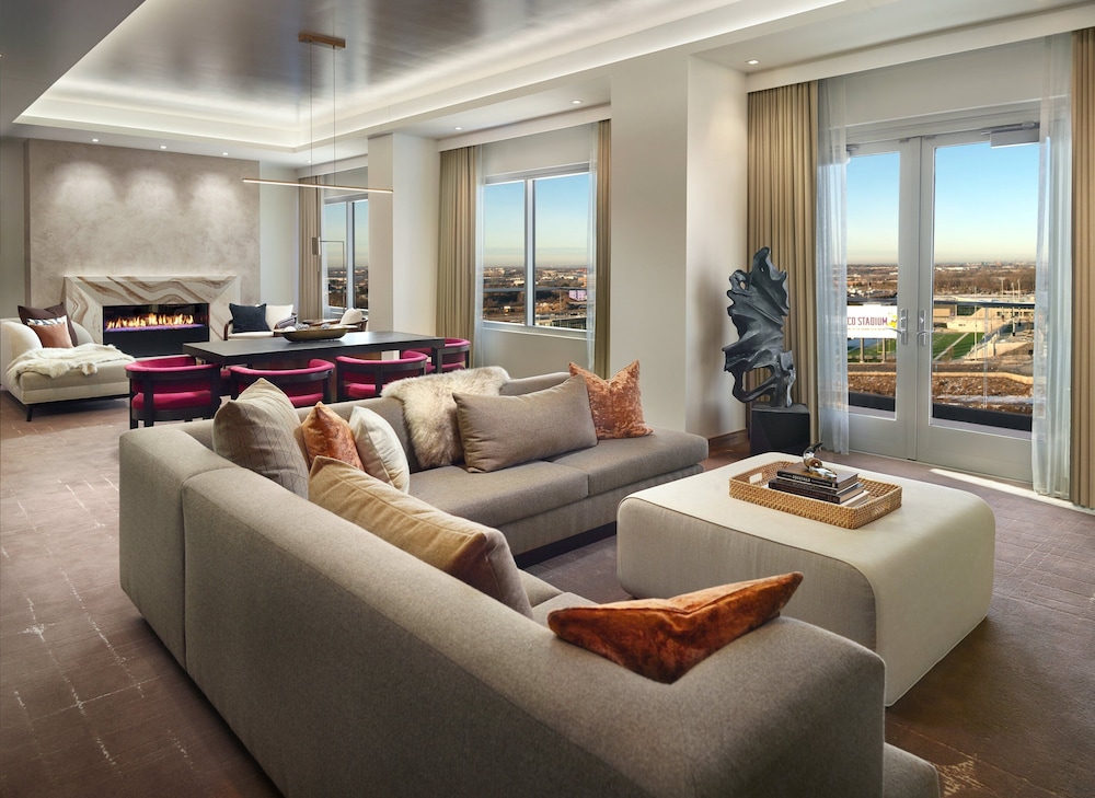 Omni Viking Lakes Hotel - photo 7