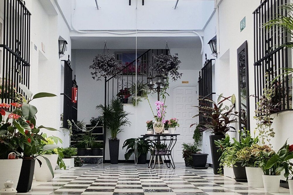 Hospederia Rural Las Buganvillas — Almonte