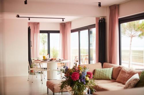 The Pink Penthouse — 4-Star Luxury Hotel in De Panne, Belgium