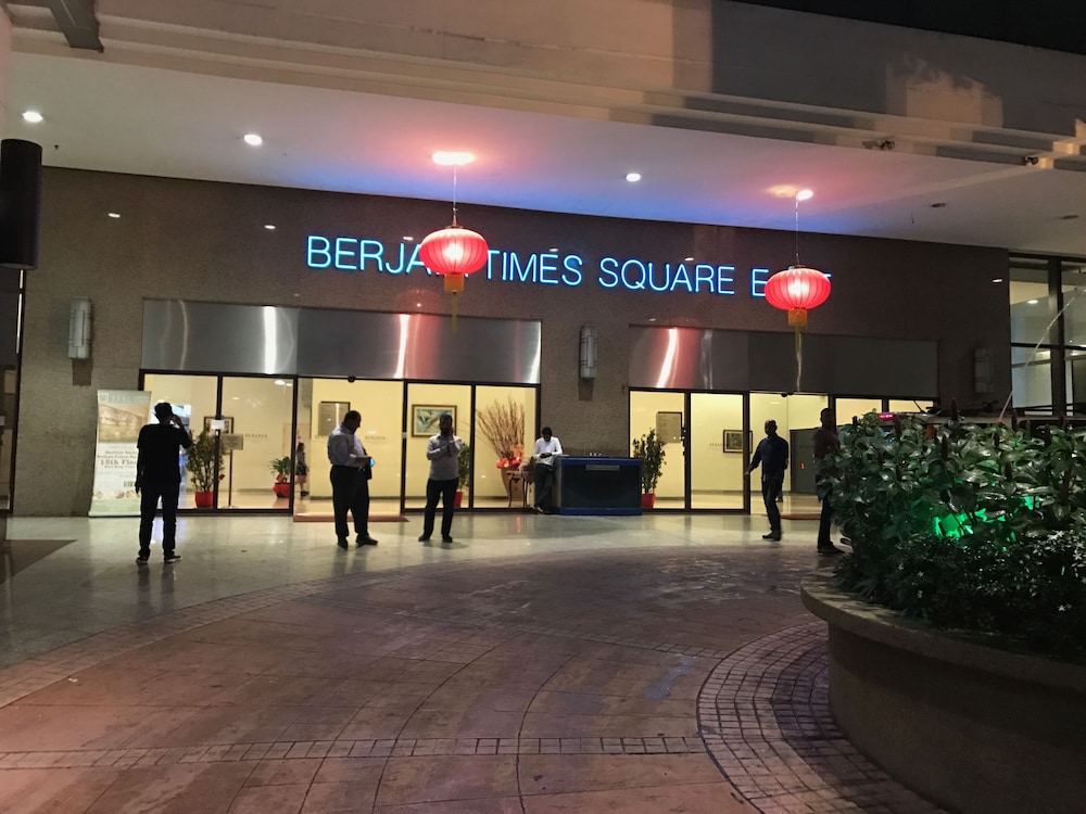 Luxy Service Suites At Times Square — 4-Star Luxury Hotel in Kuala Lumpur, Malaysia