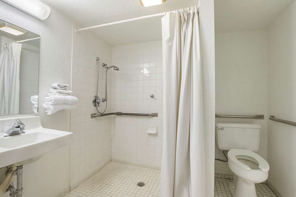 Motel 6 Rochester MN - photo 28