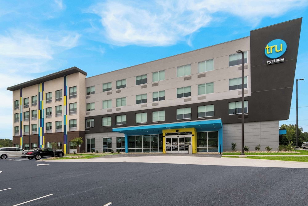 Tru by Hilton Wilson - featured photo