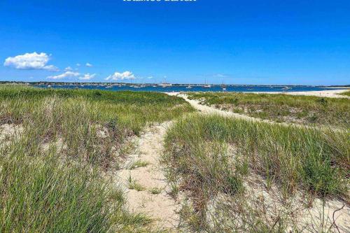 227 Winter St Hyannis — 4-Star Luxury Hotel in Barnstable, United States