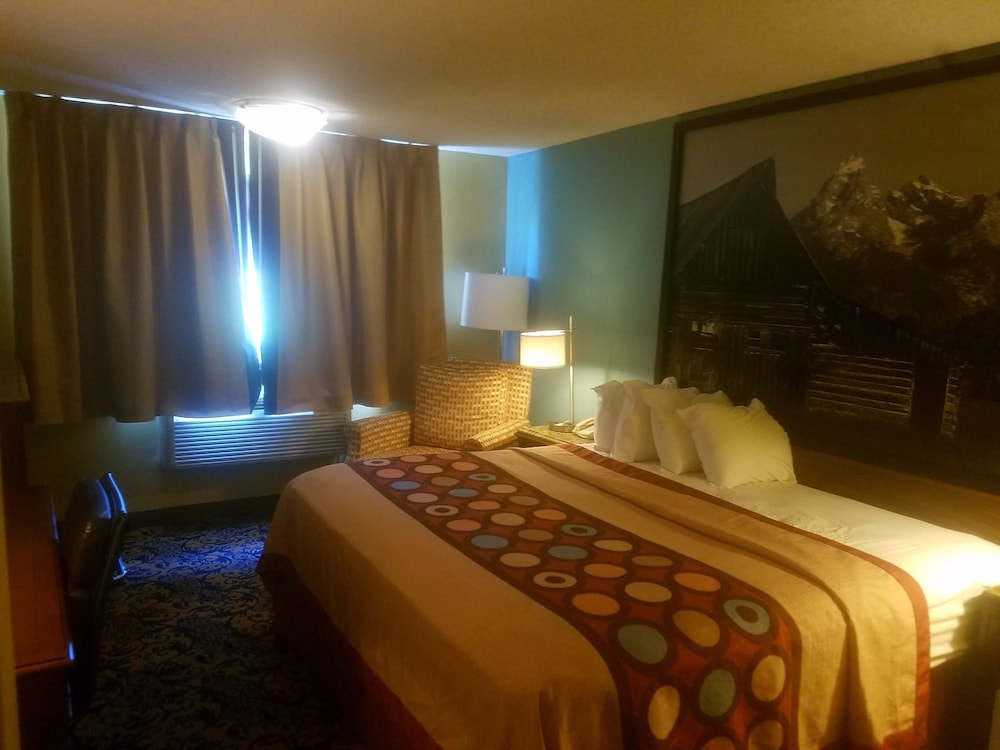 Super 8 by Wyndham Casper East Evansville - photo 9