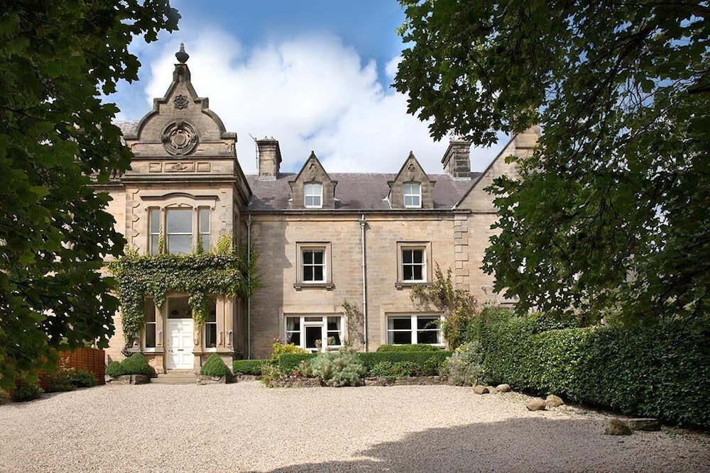 West Layton Manor — 5-Star Luxury Hotel in Richmond, United Kingdom