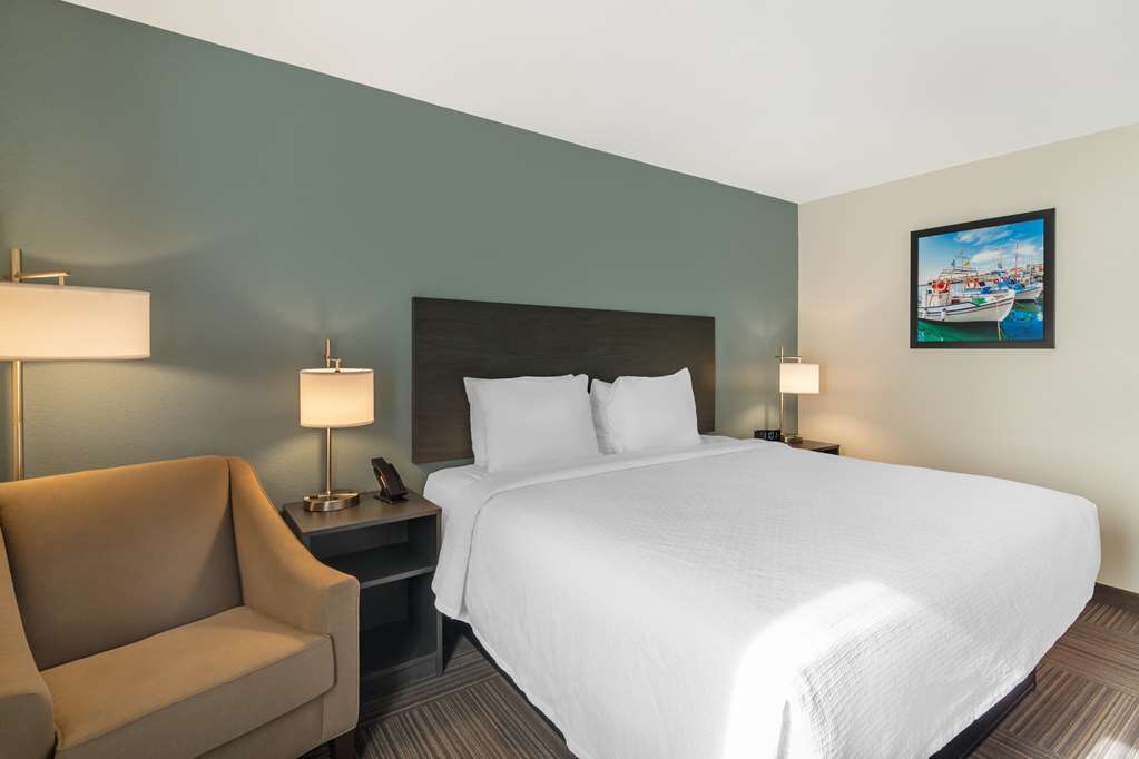 Best Western Plus Bluffton Hilton Head Hotel - photo 17