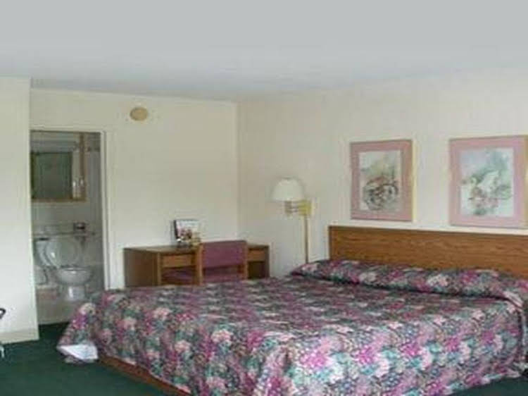 Kentucky Cardinal Inn Elizabethtown - photo 4