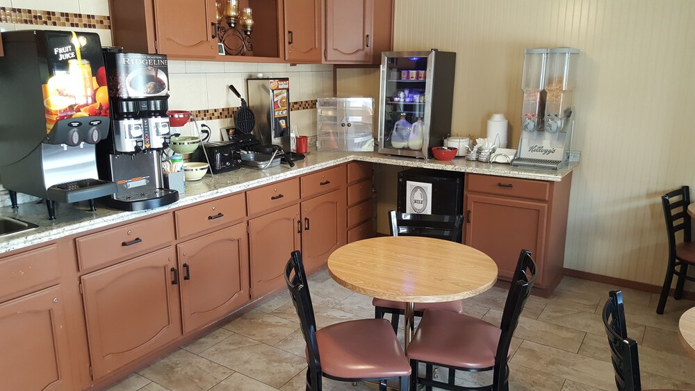 Kc Motel - photo 18