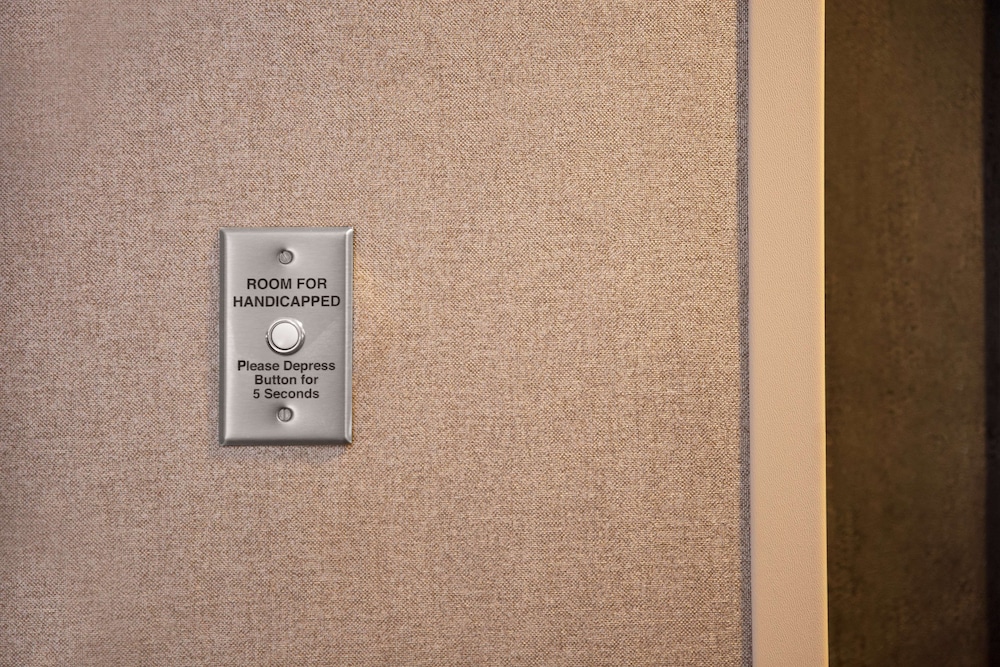 Hampton Inn & Suites Nashville Downtown - photo 22