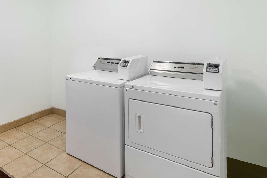 Quality Inn & Suites Albuquerque North near Balloon Fiesta Park - photo 31