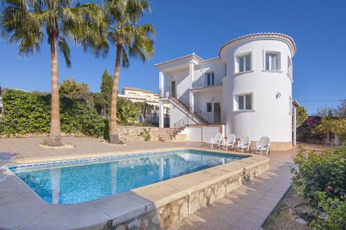 Villas Guzman Soleada — 4-Star Luxury Hotel in Calp, Spain