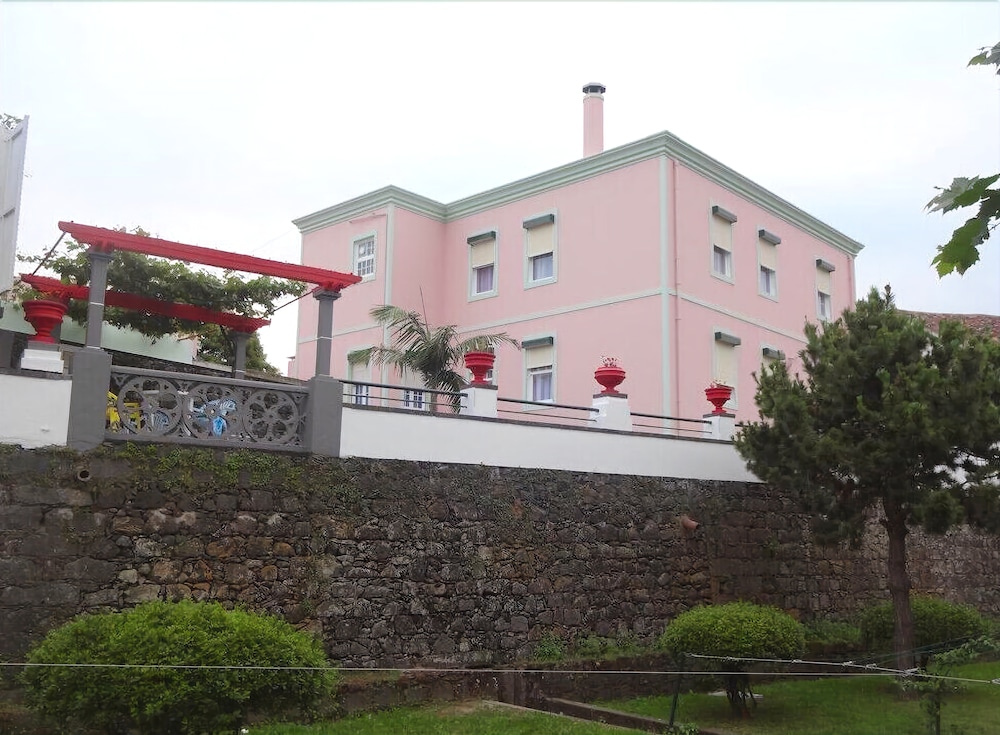 Golden Mermaid Villa Big Home Amenities Small Hotel Room Price in Ribeira Grande, Portugal