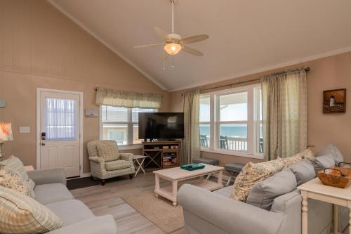Into The Mystic by Oak Island Accommodations - photo 22