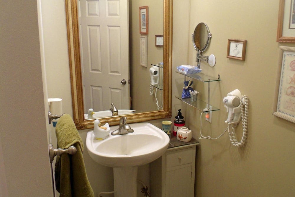Inn to the Woods B&B - photo 15
