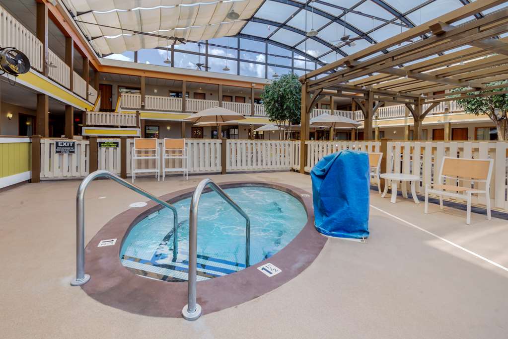Best Western Plus Dubuque Hotel & Conference Center - photo 40