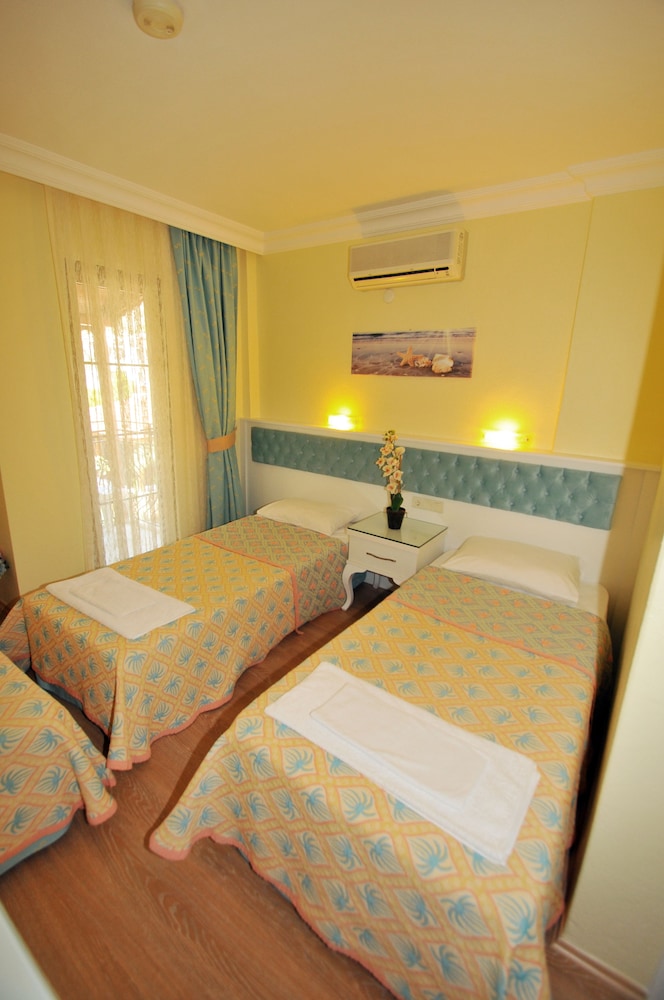 Ilkiz Beach Hotel — Fethiye — photo 3