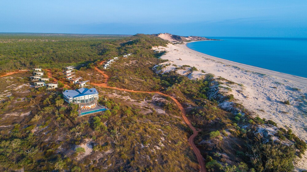 The Berkeley River Lodge — 4-Star Luxury Hotel in Darwin, Australia