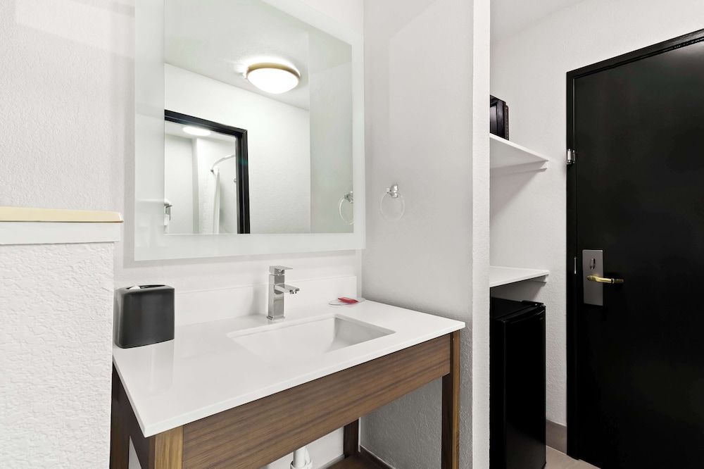 SureStay by Best Western Groves - photo 19