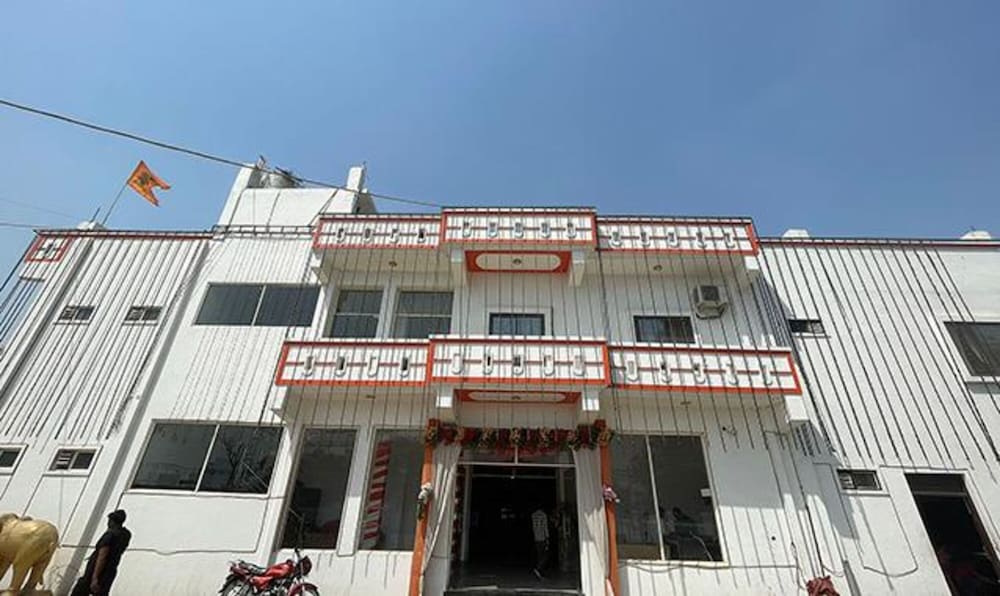 Fabhotel Kalawati Palace in Fyzabad, India