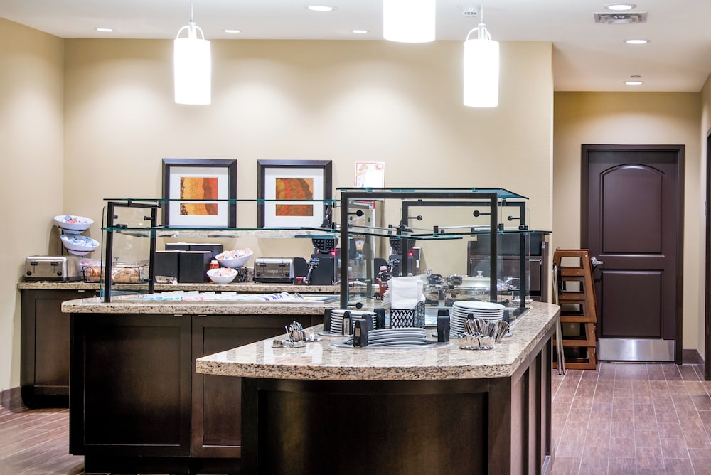 Staybridge Suites Eau Claire Altoona by IHG - photo 51