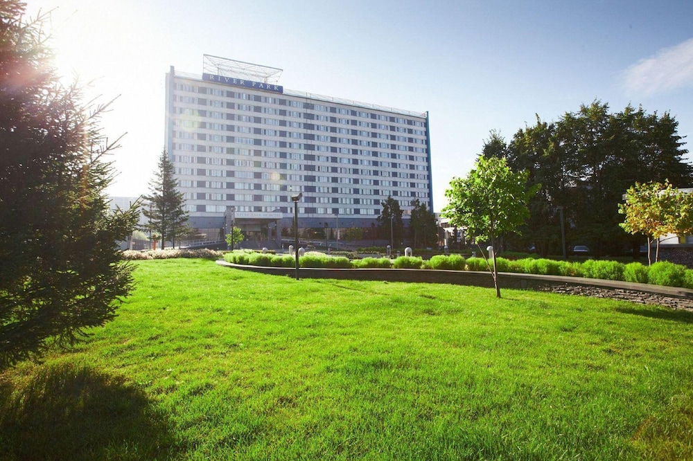 River Park Hotel - carbon neutral hotel in Novosibirsk
