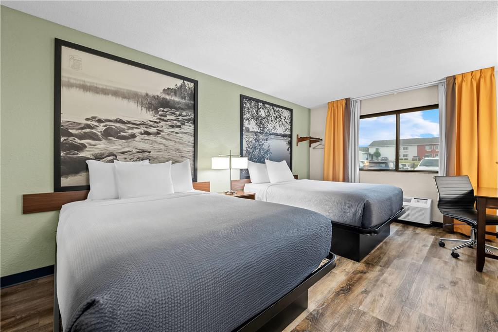 Super 8 by Wyndham Alexandria MN - photo 23