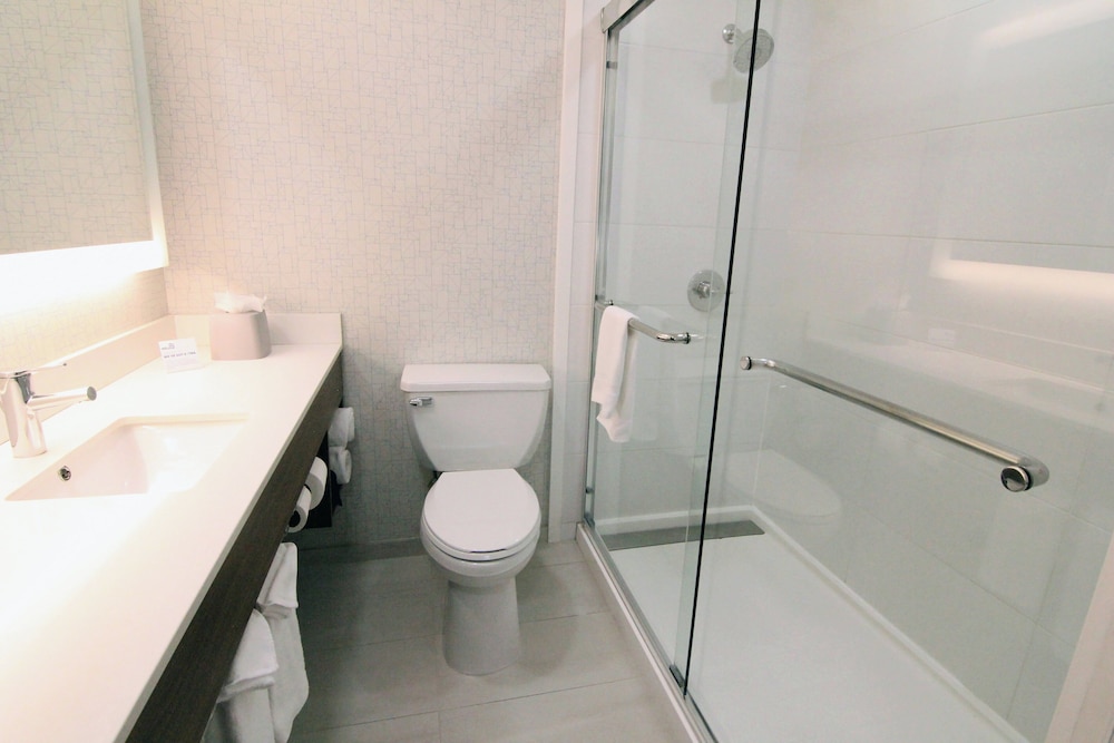 Holiday Inn Express Santa Rosa North by IHG - photo 20