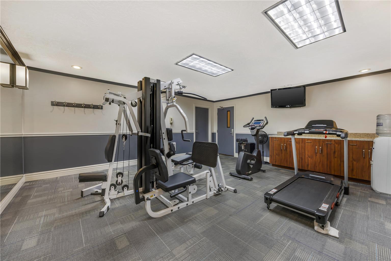 Best Western Pier Point Inn - photo 8