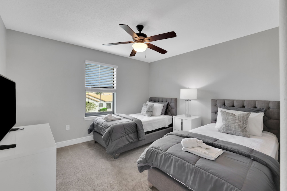 Balmoral Resort 166kb 4 Bedroom Home by RedAwning - photo 4