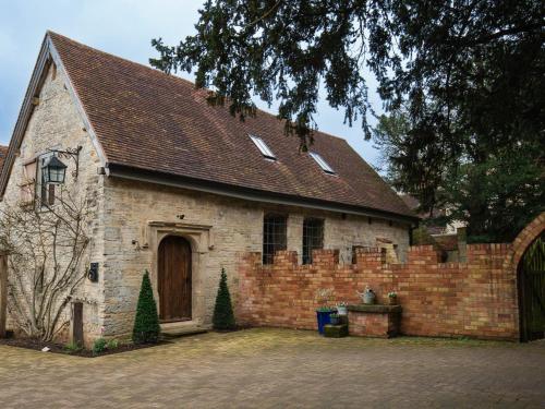 The Stables at Holy Well — hotel in Southam