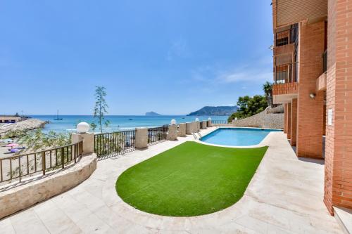 Villas Guzman Cantal — 4-Star Luxury Hotel in Calp, Spain