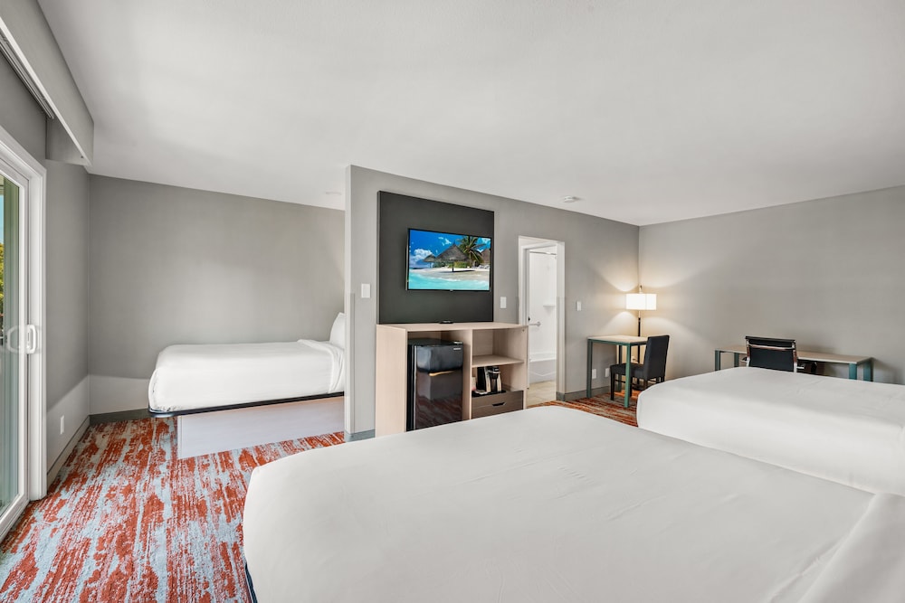 Avania Inn of Santa Barbara - photo 25