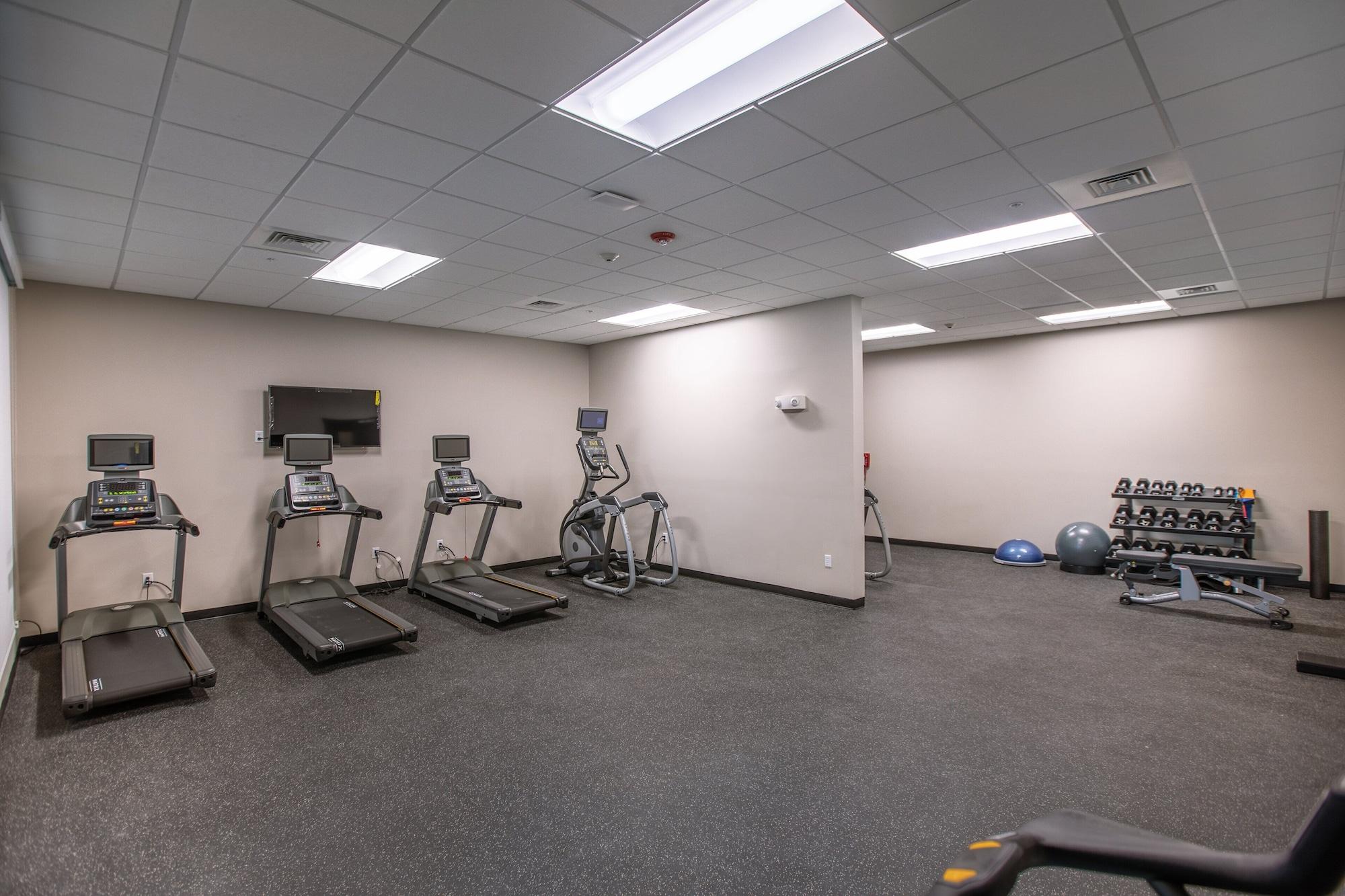 Holiday Inn Kansas City Northeast by IHG - photo 21