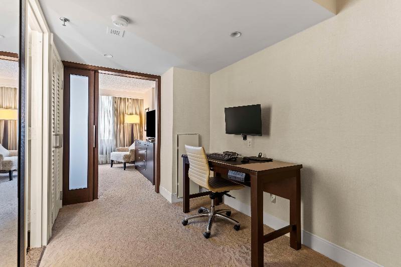 DoubleTree by Hilton Washington DC Crystal City - photo 347