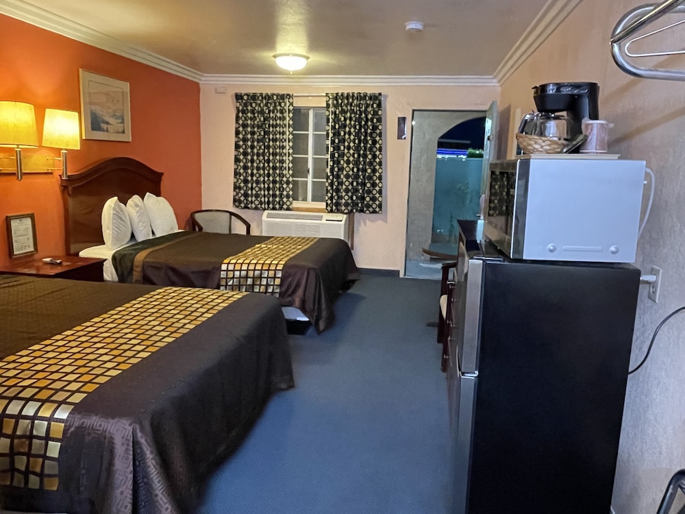 Aerospace Inn - photo 6