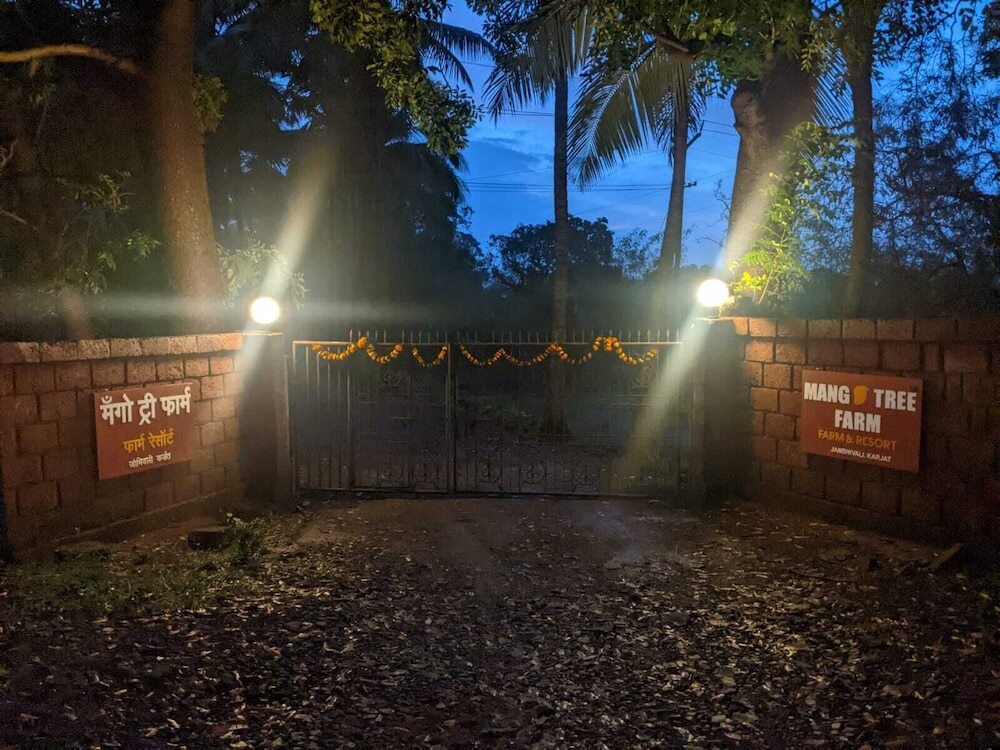 SaffronStays Le Farm By The Lake In Kamshet Pool Jacuzzi and Lake Access in Pune, India