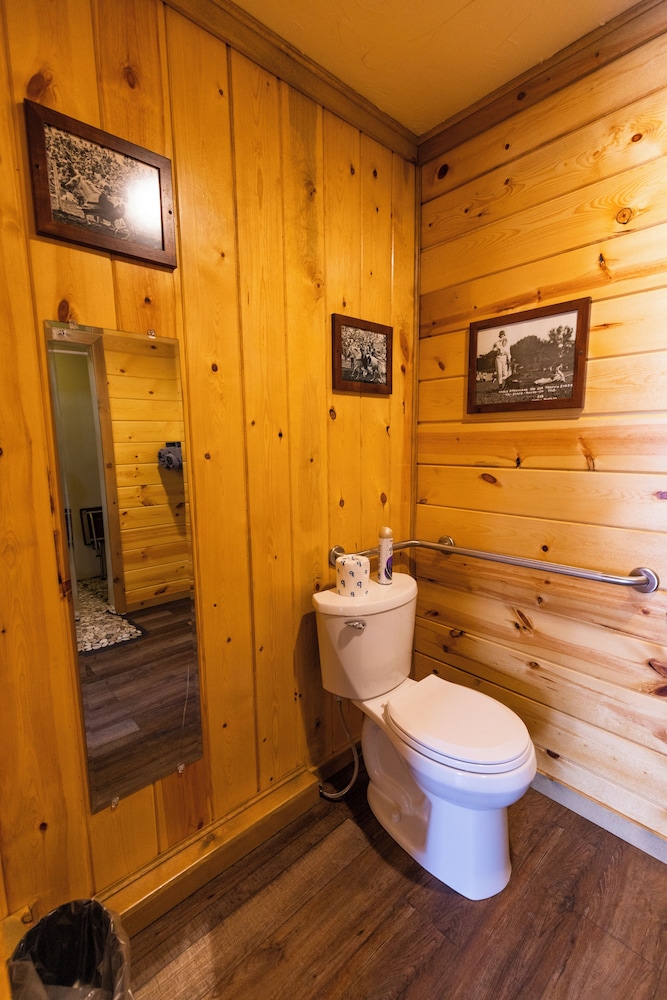 Sunset RV Park and Motel - photo 42