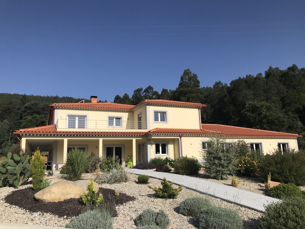 Casa Carvalhal Adults Only — 4-Star Luxury Hotel in Gois, Portugal