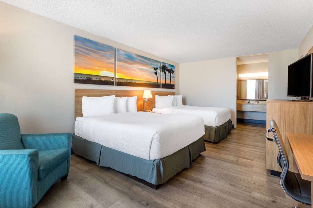 Days Inn by Wyndham Titusville Kennedy Space Center - photo 14