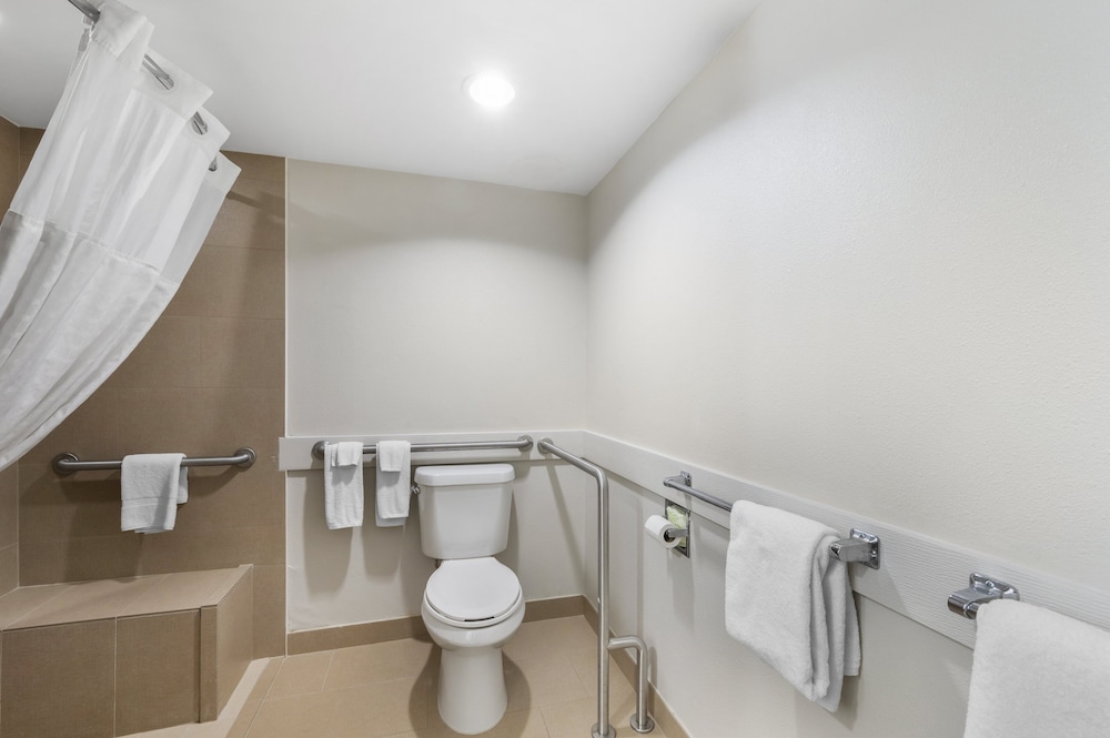 Holiday Inn Express Greencastle by IHG - photo 20