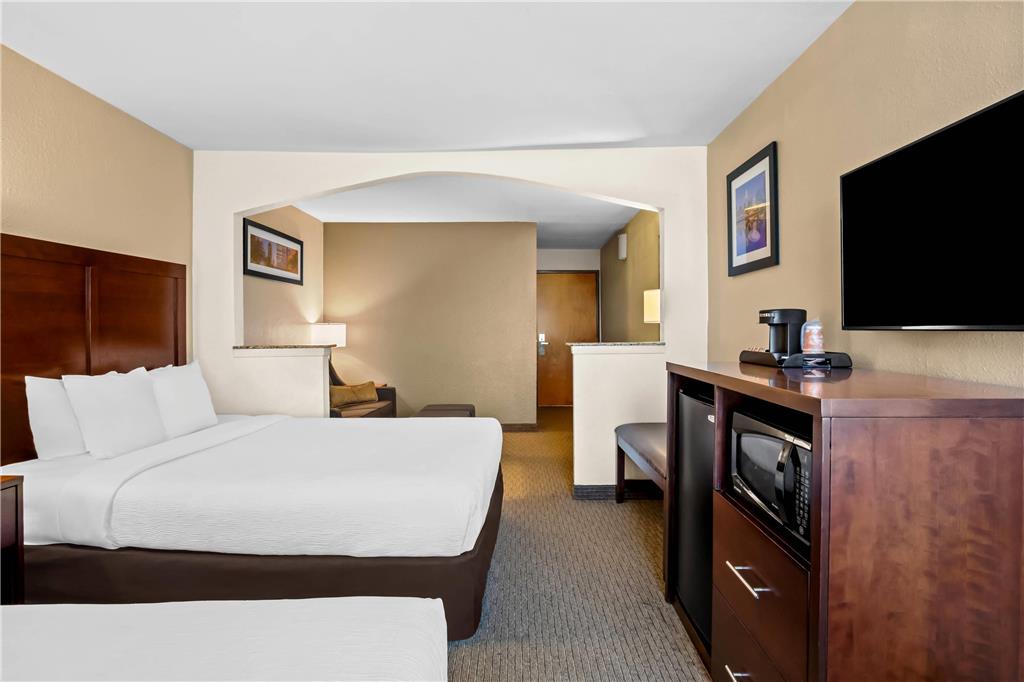 Quality Suites Irving Las Colinas - photo 21