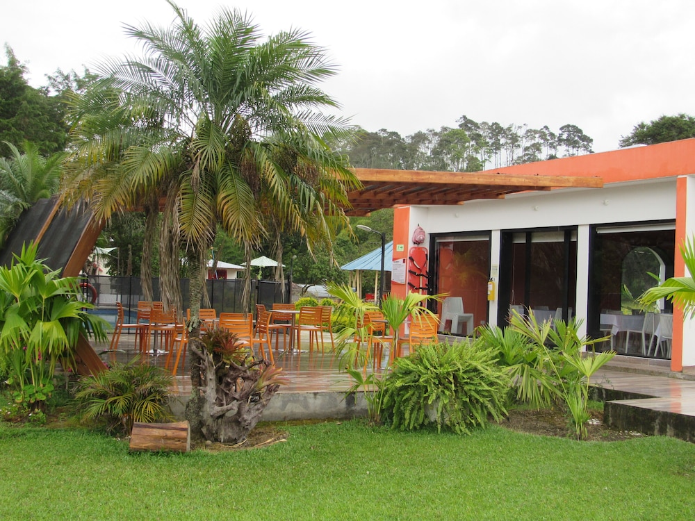 Hotel Yalconia — hotel in San Agustin