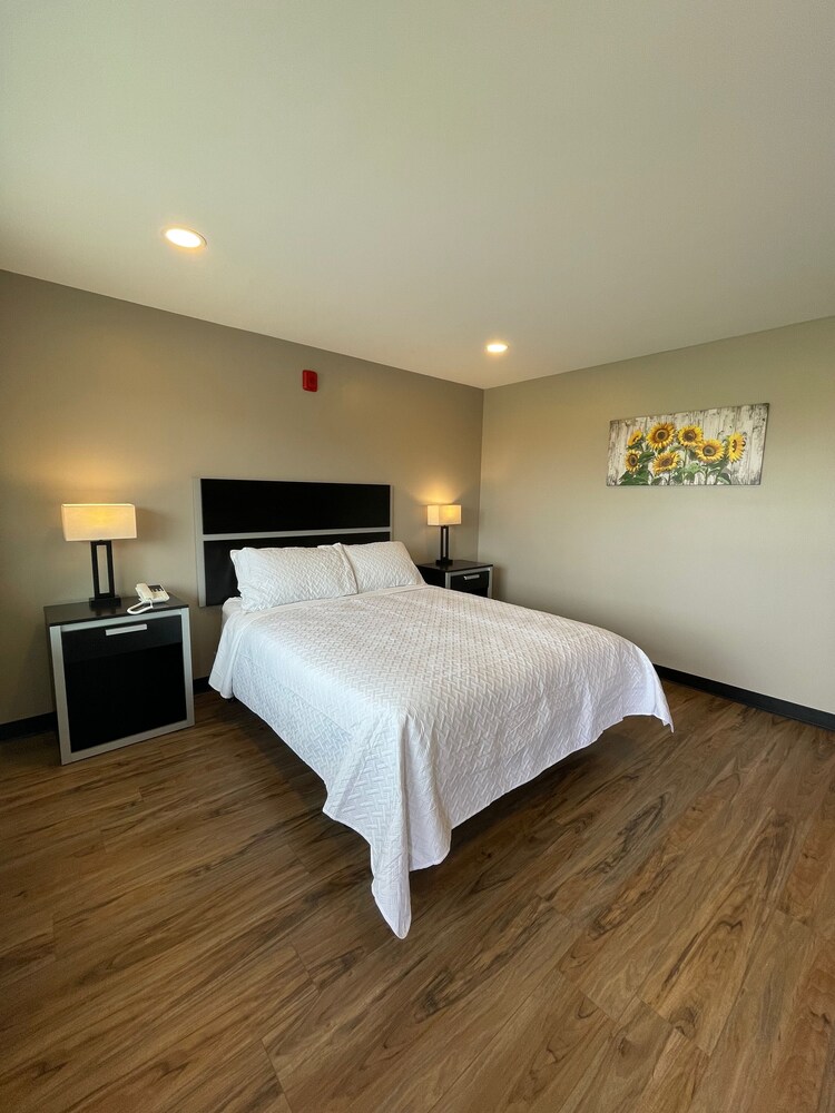 Four Seasons Inn - carbon neutral hotel in Gallipolis