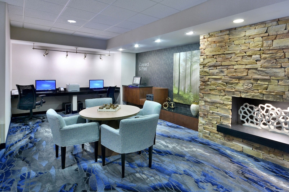 Fairfield Inn & Suites by Marriott Charlottesville North - photo 4