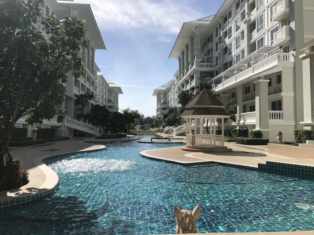 The Energy Huahin by Jammy in Cha-Am, Thailand